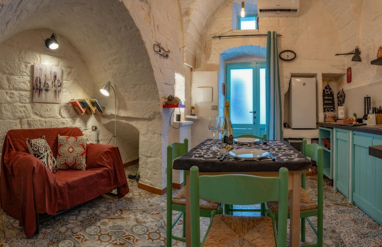 Casa Vacanze “House On The Left” Ceglie Messapica Exterior foto